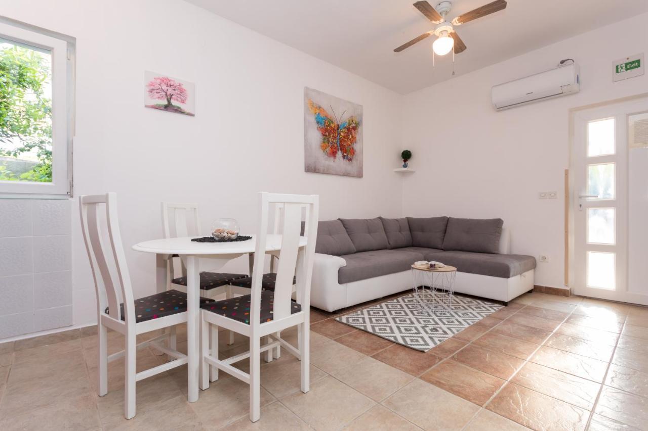 Lara - Apartment Near The Beach فربنيك المظهر الخارجي الصورة