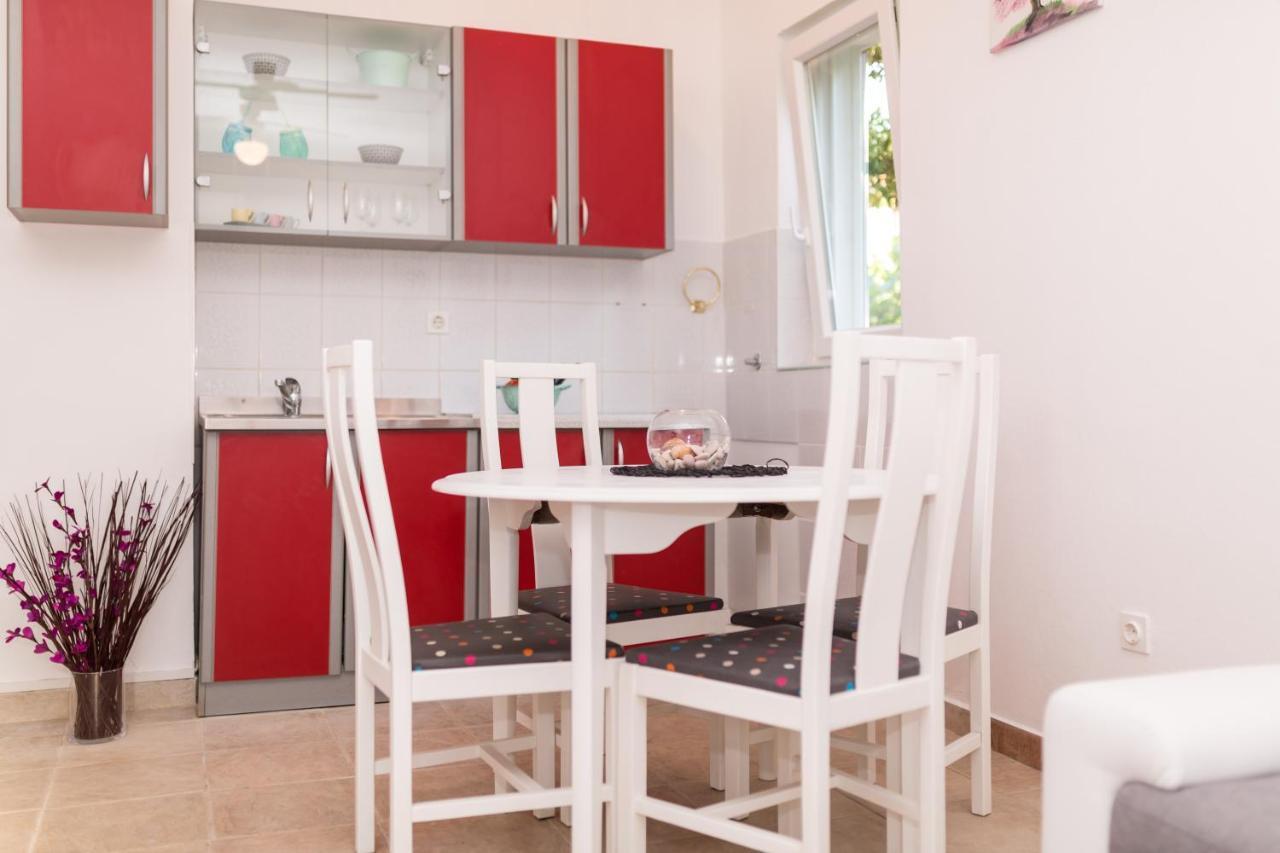 Lara - Apartment Near The Beach فربنيك المظهر الخارجي الصورة